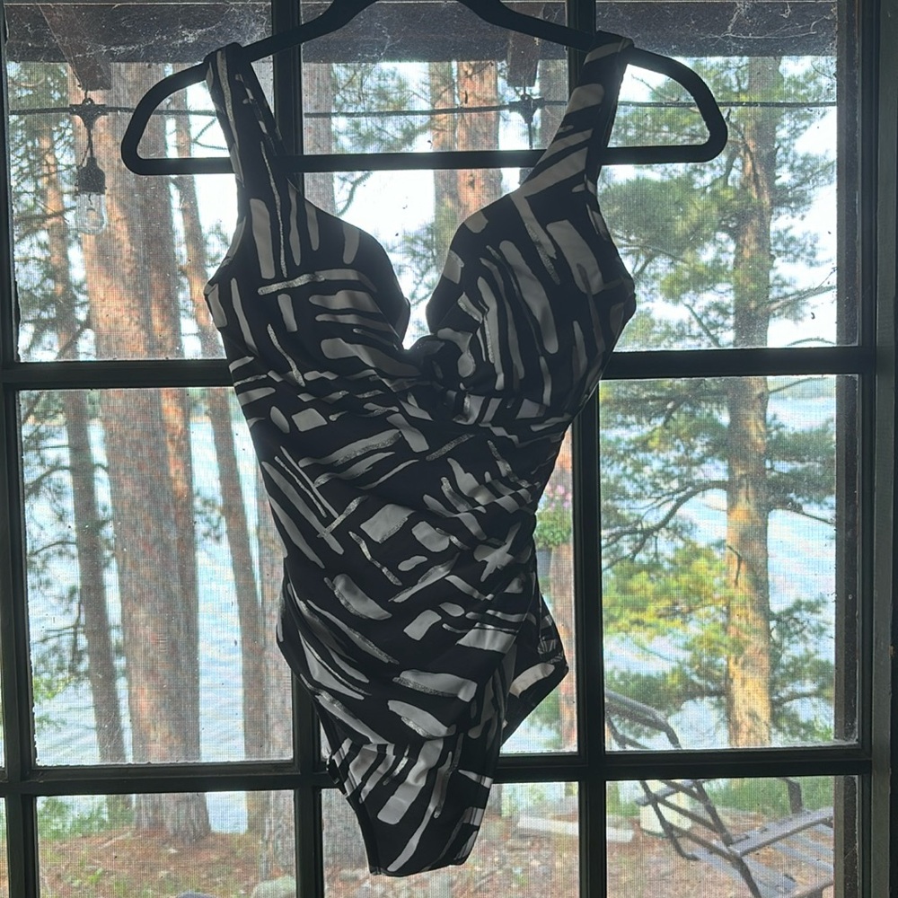 Miracle suit